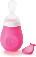 Munchkin Squeeze Spoon,Silicon squeeze with spoon for infants, easy dispensing and feeding, Infant/Baby,4 Months and above-Assorted — Kenya · WIMU Kitchen