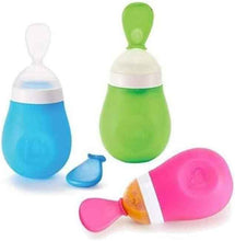 Munchkin Squeeze Spoon,Silicon squeeze with spoon for infants, easy dispensing and feeding, Infant/Baby,4 Months and above-Assorted — Kenya · WIMU Kitchen