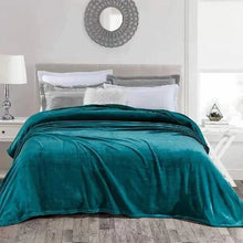 Plain fleece blanket — Kenya · WIMU Kitchen