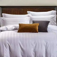White striped Duvet Cover — Kenya · WIMU Kitchen