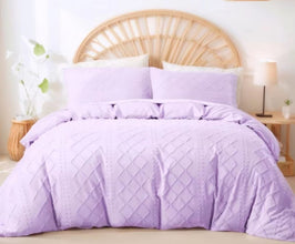marble and tufted duvet cover — Kenya · WIMU Kitchen