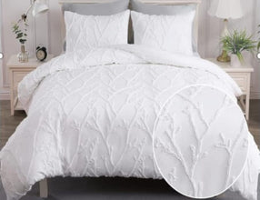 marble and tufted duvet cover — Kenya · WIMU Kitchen