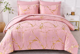 marble and tufted duvet cover — Kenya · WIMU Kitchen
