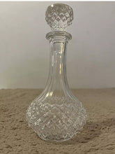 1L Thick glass whisky bottle with air tight Tot cork (view 2) — Kenya · WIMU Kitchen