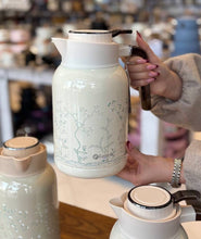 Feenik 2L Vacuum Flask | Unbreakable Insulated Flask, Keeps Hot 24 Hours — WIMU Kitchen Nairobi — Kenya · WIMU Kitchen