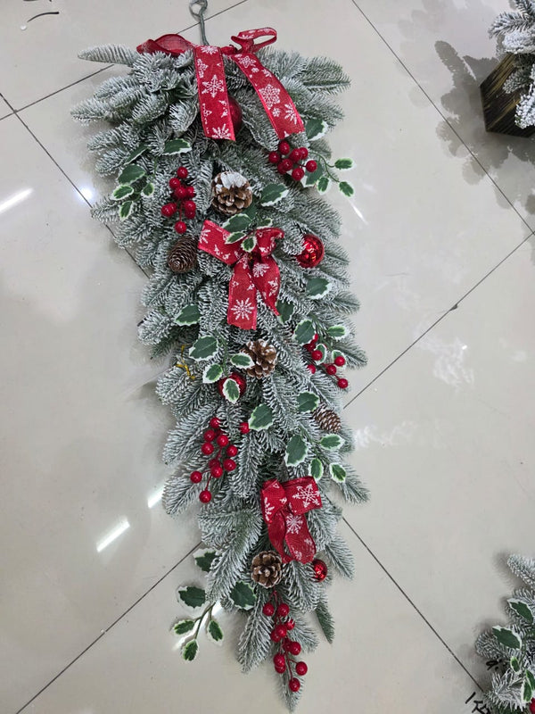 Multifunctional Christmas Wreath — Kenya · WIMU Kitchen Nairobi