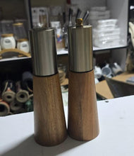 Luxury Kitchen Pepper &amp; Salt Grinder (2-Piece Set) (view 4) — Kenya · WIMU Kitchen