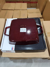 STAUB SQUARE GRILL PAN. (view 2) — Kenya · WIMU Kitchen