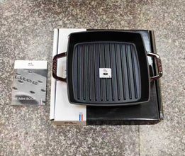 STAUB SQUARE GRILL PAN. (view 3) — Kenya · WIMU Kitchen