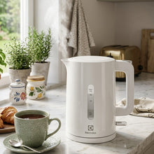 Electrolux UltimateTaste 300 Kettle 1.7L 2200W E2EK1 — Kenya · WIMU Kitchen