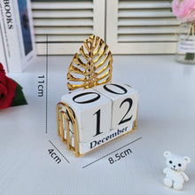 Monstera Leaf Wooden Perpetual Desk Calendar 20-22cm — view 4 — Kenya · WIMU Kitchen