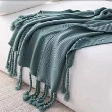 Chunky Knitted Throw Blanket - Nairobi, Kenya — view 2 — Kenya · WIMU Kitchen