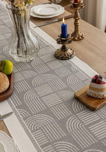Table Runner – 35 × 240 cm — WIMU Kitchen Nairobi — Kenya · WIMU Kitchen