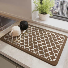 Diatom Mud Rubber Dish Drying Mat 40 x 50cm - Nairobi — view 3 — Kenya · WIMU Kitchen