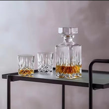 Whiskey Decanter+6 Glasses — Kenya · WIMU Kitchen