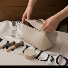Large Capacity Cosmetic Bag & Makeup Organiser — view 5 — Kenya · WIMU Kitchen