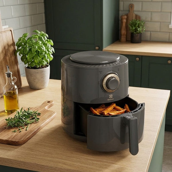 Electrolux UltimateTaste 300 Air Fryer 3L E6AF1 — Kenya · WIMU Kitchen Nairobi
